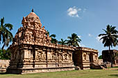 The great Chola temples of Tamil Nadu - The Brihadisvara temple of Gangaikondacholapuram. The Kailasa North (Amman) temple. 